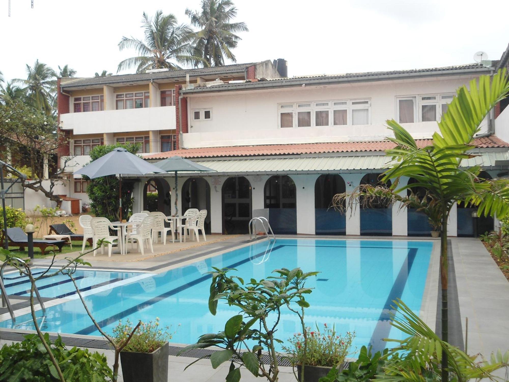 Ranveli Beach Hotel 拉维尼亚山 外观 照片