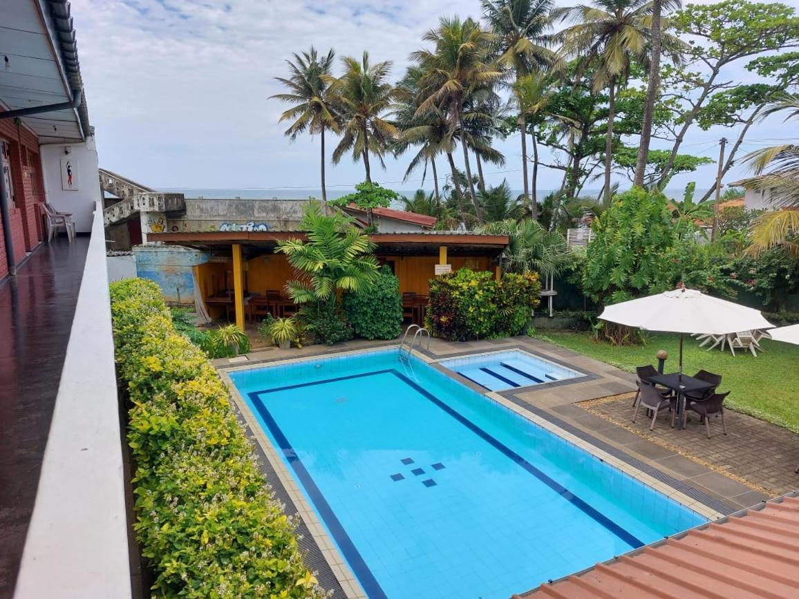 Ranveli Beach Hotel 拉维尼亚山 外观 照片
