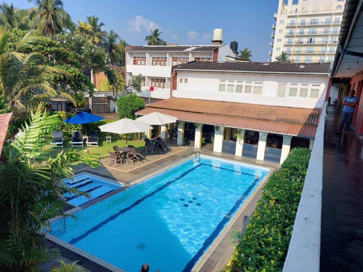 Ranveli Beach Hotel 拉维尼亚山 外观 照片